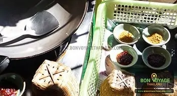 Apprenez à faire de la cuisine thaïlandaise pendant votre voyage