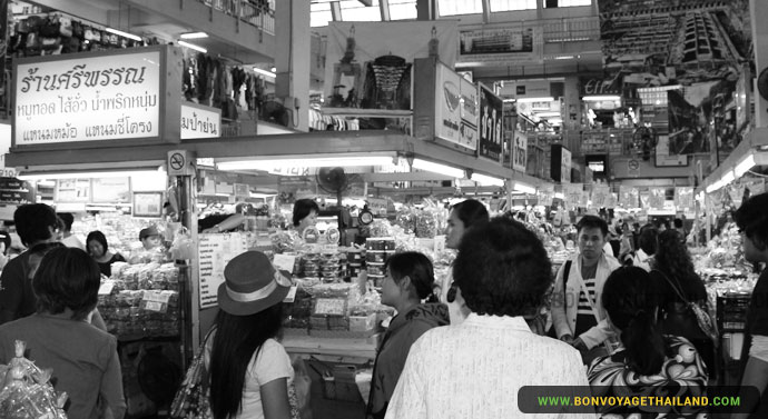 Chiang Mai Woworot Market