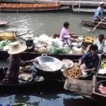 Damnoen Saduak Floating Market