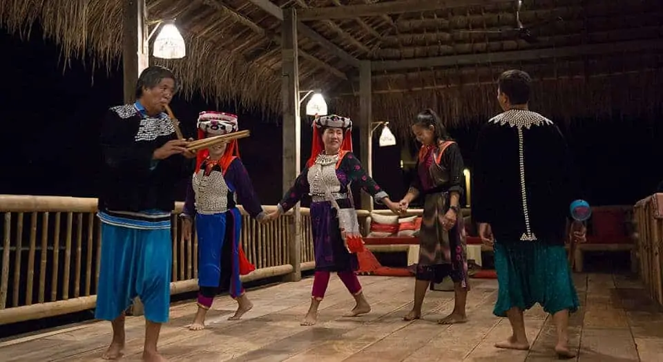 traditional dance at lisu lodge