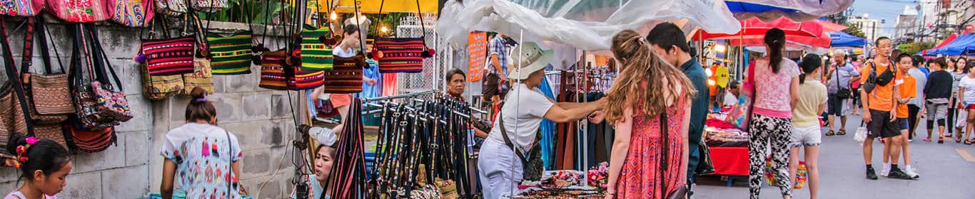 chiang mai sunday walking street market