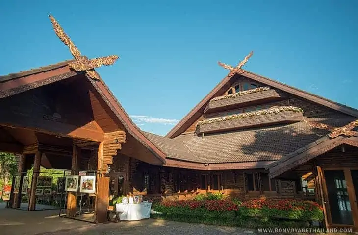 Palais de Doi Tung - le décor