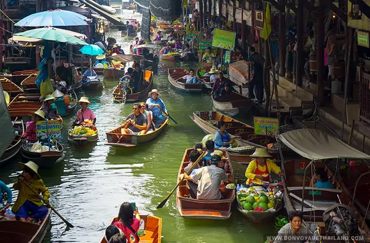 Damnoen Saduak Floating Market