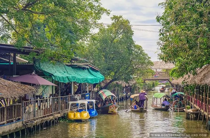 Khlong Lat Mayom Floating Market