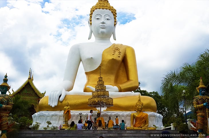 Wat Phra That Doi Kham