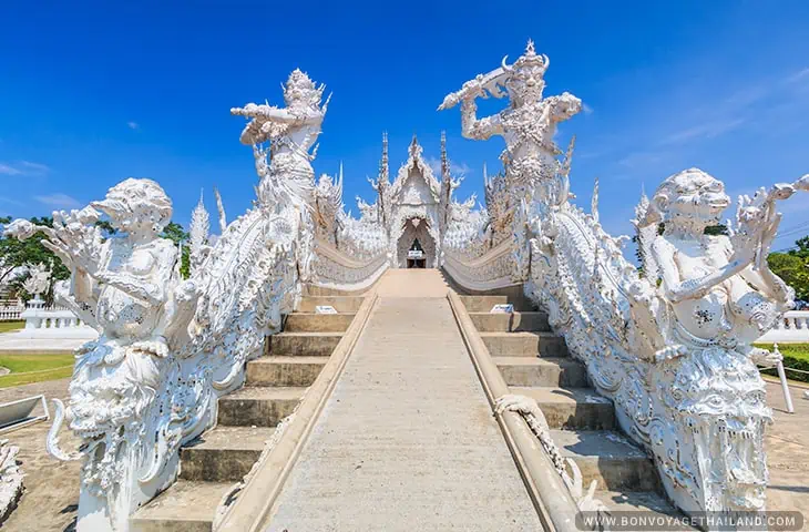 wat rong khun entrance