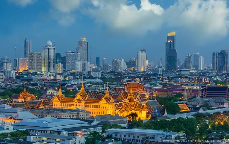 grand palace bangkok thailand at night